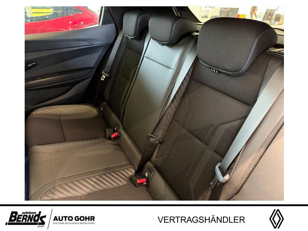 Renault Megane Esprit Alpine 220 Comfort Range APPLE-CP