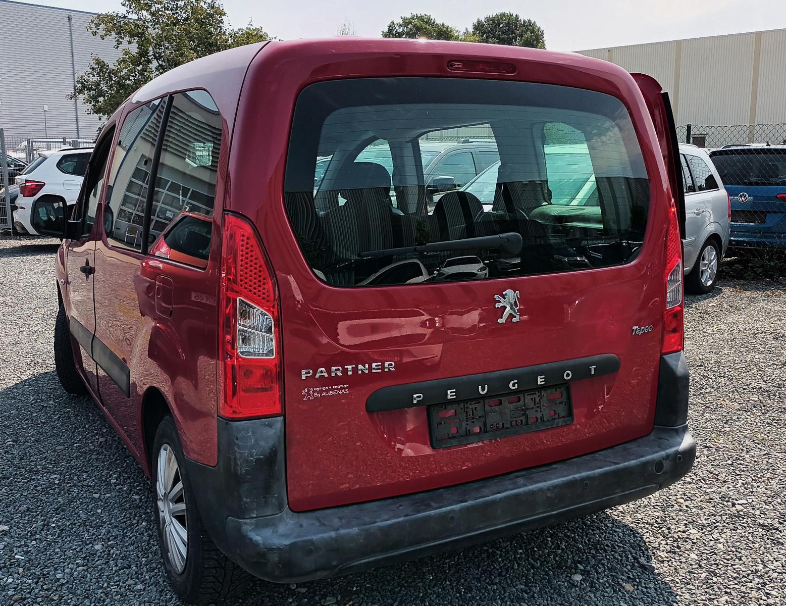 Peugeot PARTNER1.6HDI;KLIMA,PDC;BK;ESP;ISO;1stHand;Euro5