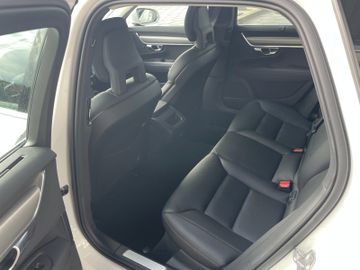 Volvo V90 - 12