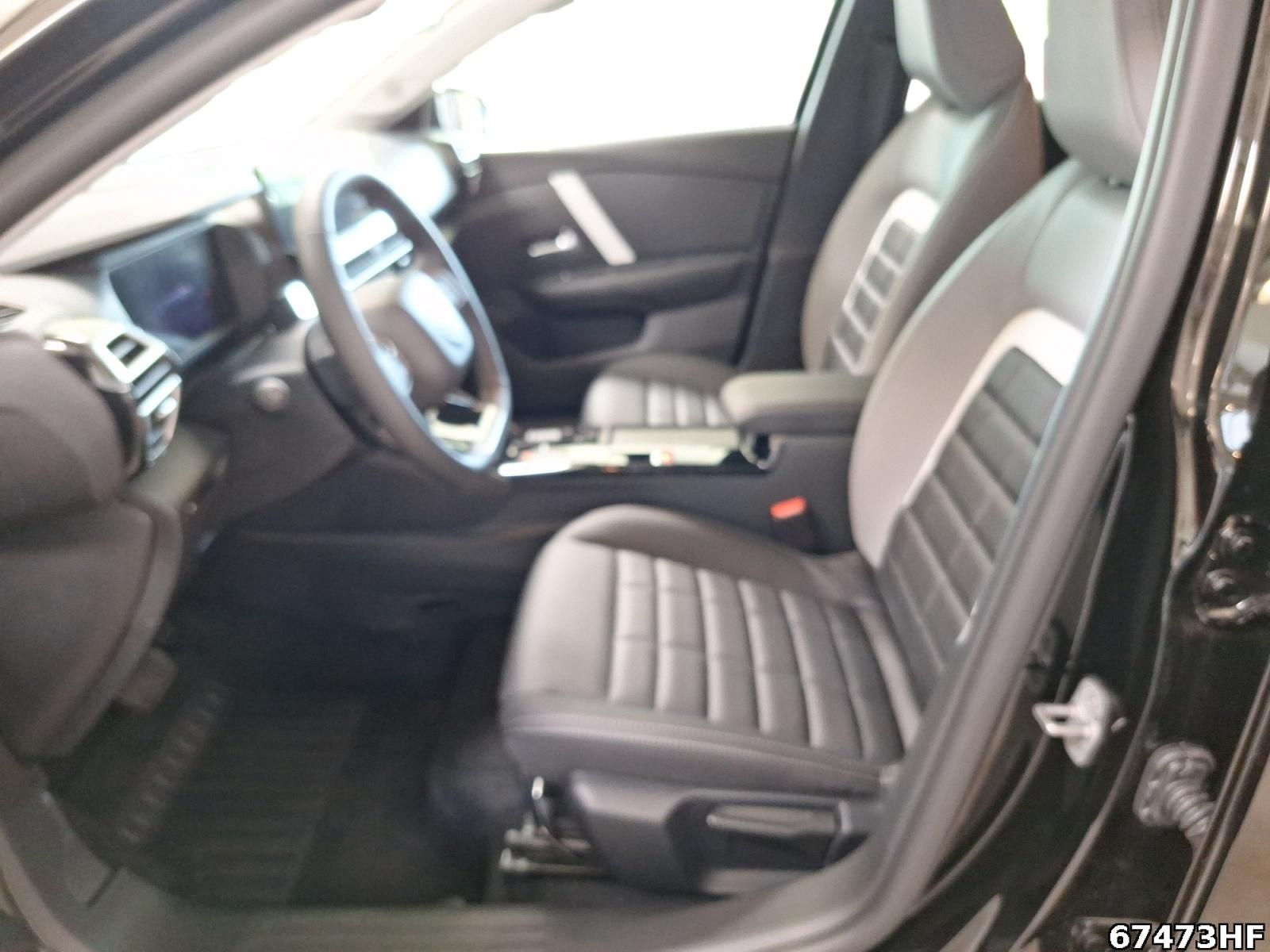 Fahrzeugabbildung Citroën C4 Max Hybrid 145