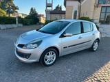Renault Clio 1.5 dCi 65CV 5 porte - Renault Clio aus 2006 mit Diesel-Antrieb