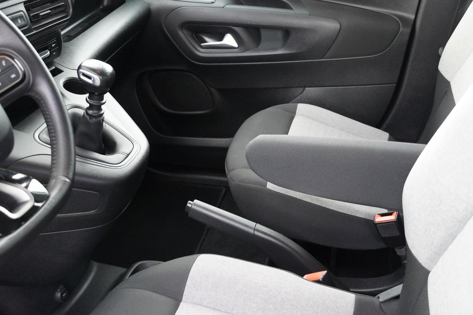 Citroën Berlingo 1.2 12V e-THP MPV Feel M AHK 360° DAB