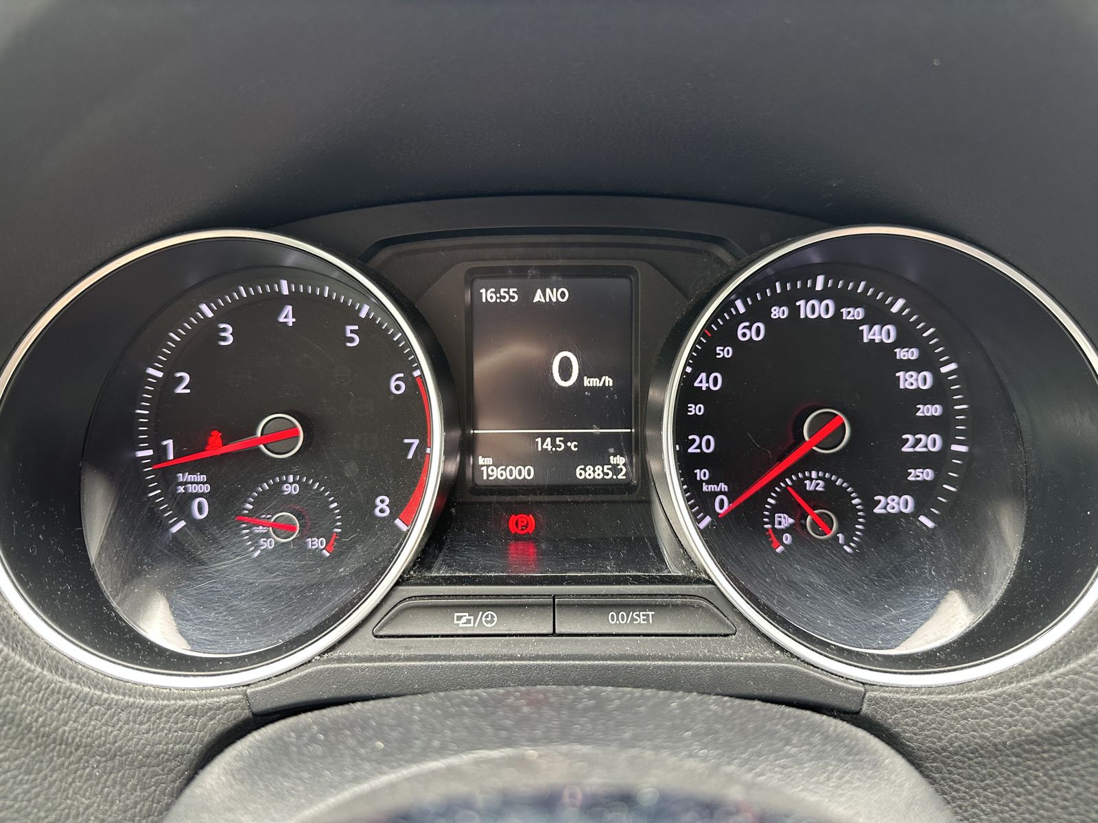 Fahrzeugabbildung Volkswagen Polo 1.8 TSI GTI NAV+LED+SHZ+APS+BLUETOOTH+EU6+2