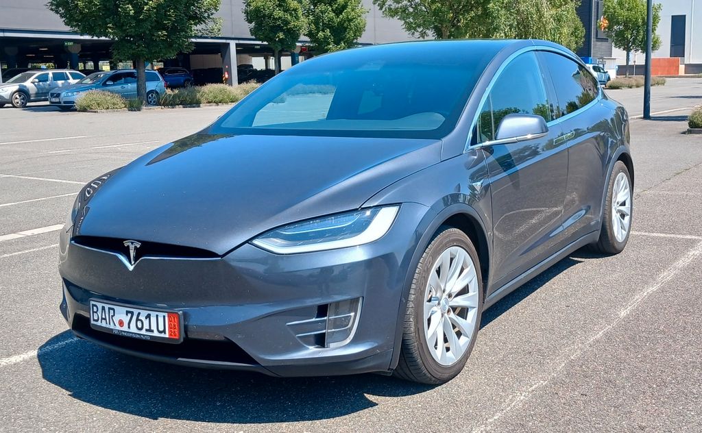 Image of Tesla Model X
