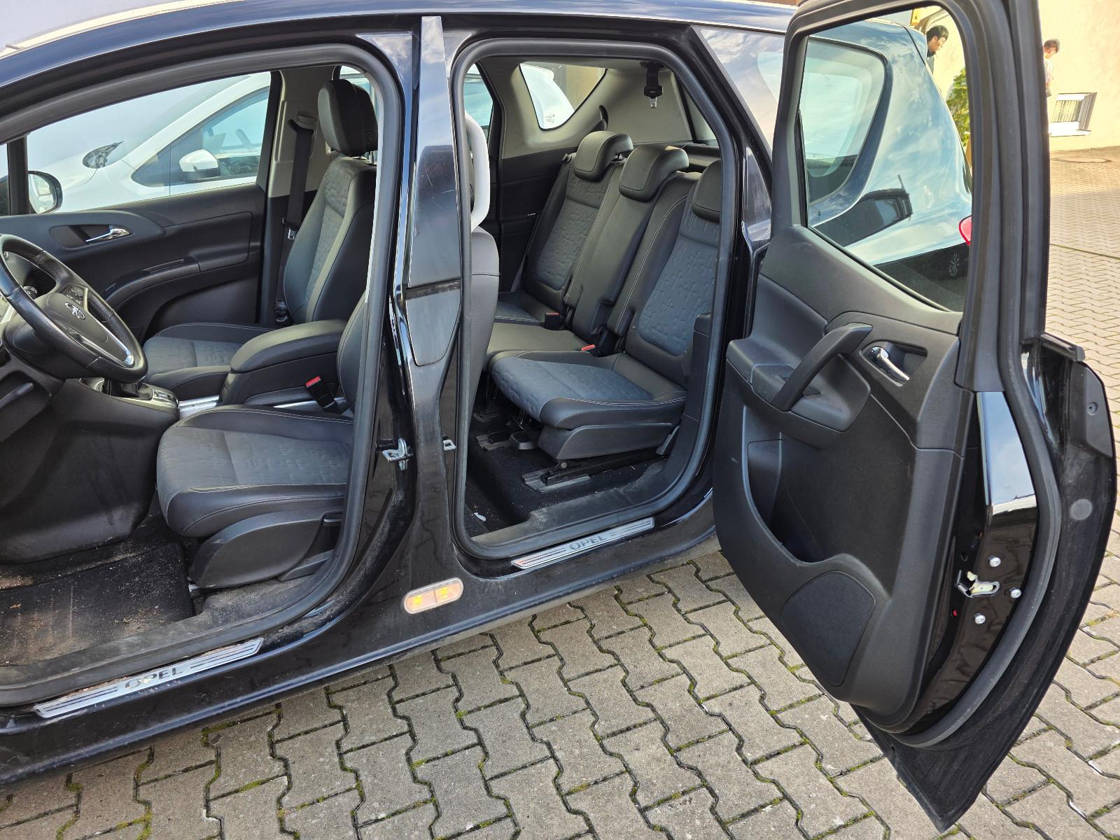 Opel Meriva 2011 — photo 9