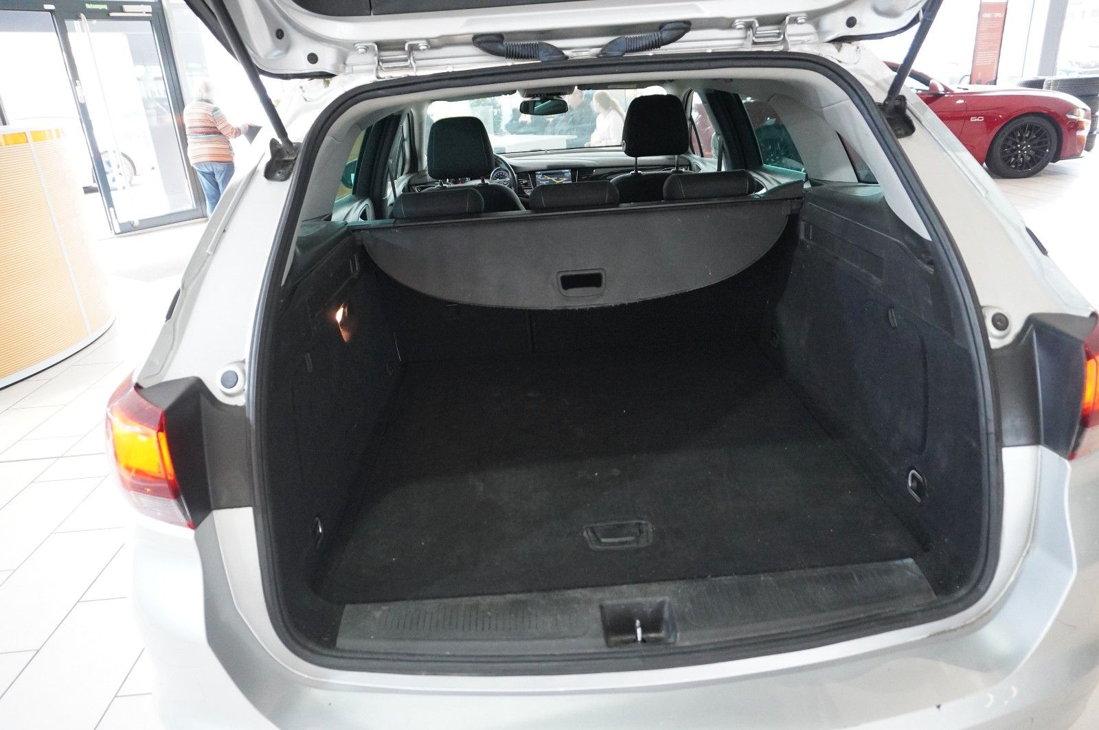 Fahrzeugabbildung Opel Astra K ST 1.4T ON NAVI/LED/KAMERA/SPORT/SH/TEMP