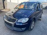Volkswagen VW Touran Benzin Gaz 7 sitze - : Geländewagen, Gaz