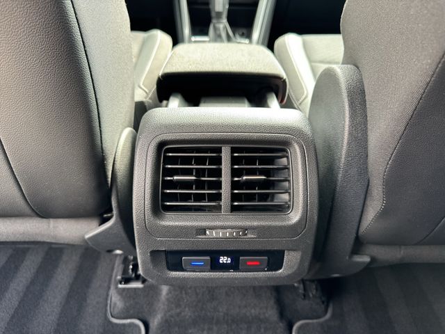 Touran 1.5 TSI Active, 7 Sitzer, Navi, ACC, DSG