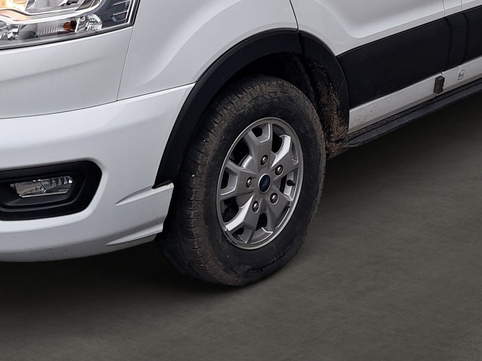 Fahrzeugabbildung Karmann Dexter 4x4 DE 570 AW 170 PS, Alufelgen, AHK TZ