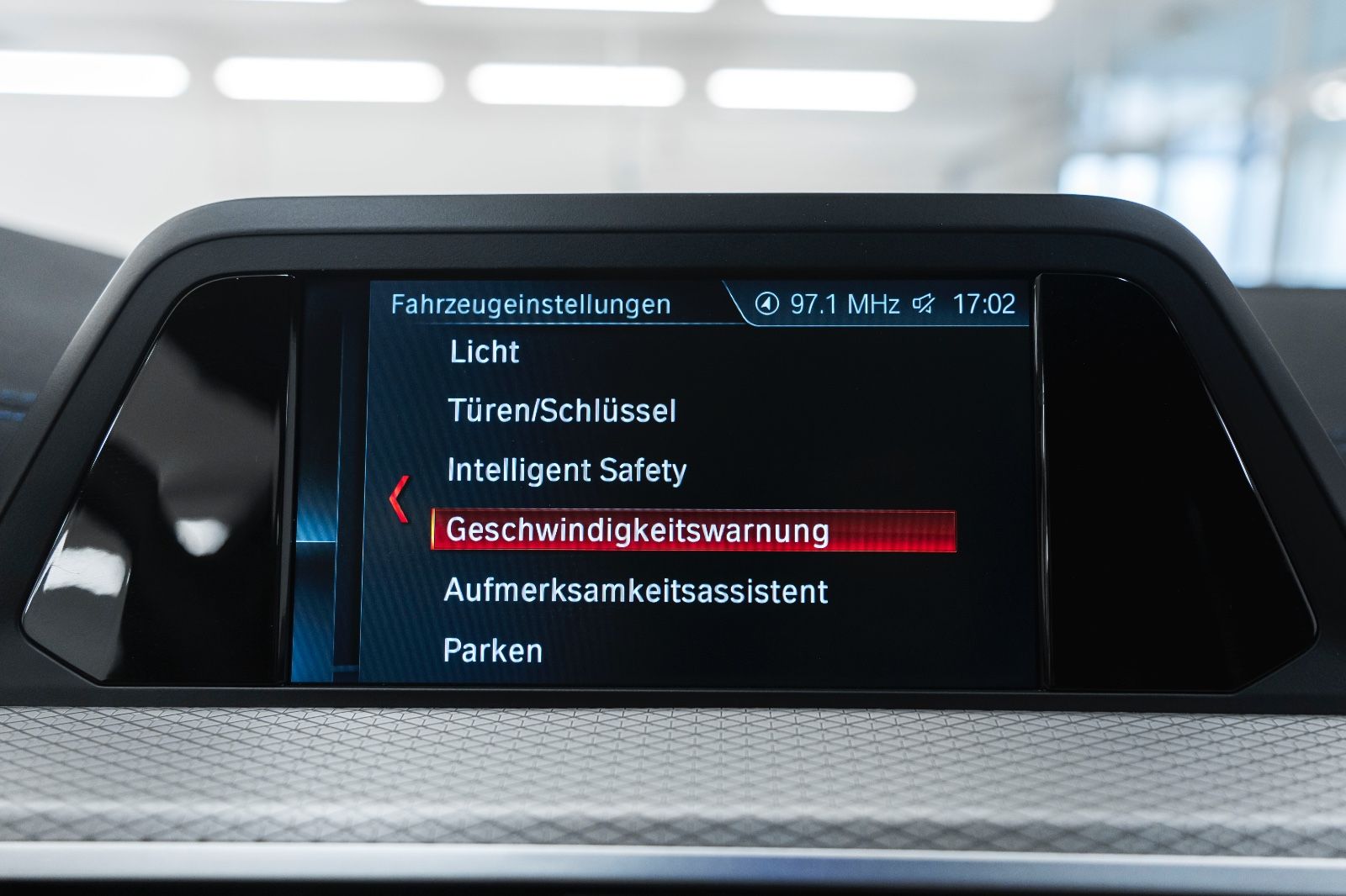 Fahrzeugabbildung BMW X3 Sdrive18D M-SPORT KAM NAV LED RDK LEDER TEMPO