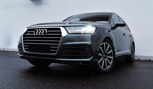 AUDI 3,0TDI quattro S-Line Lift Virt Bose MatrixLED