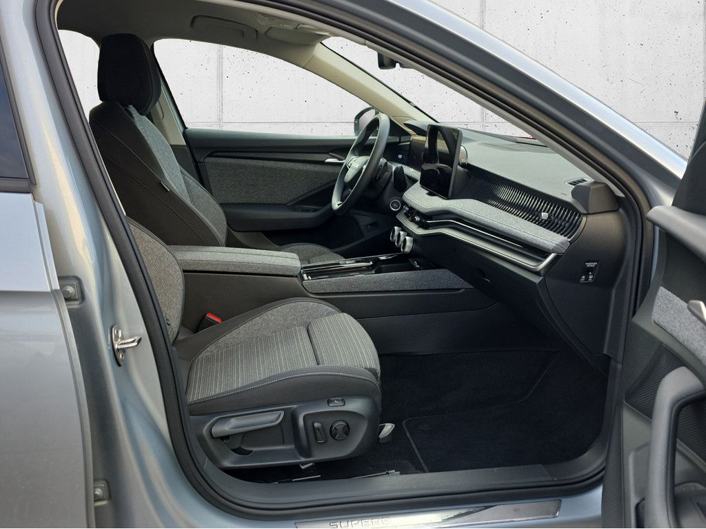 Skoda Superb - Bild 12