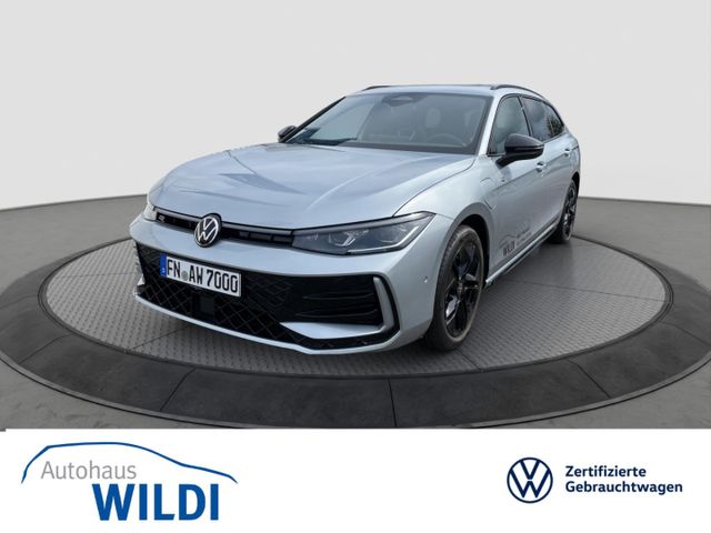 VW Passat 1.5 TSI eHybrid DSG*AHK*Panodach*Navi*