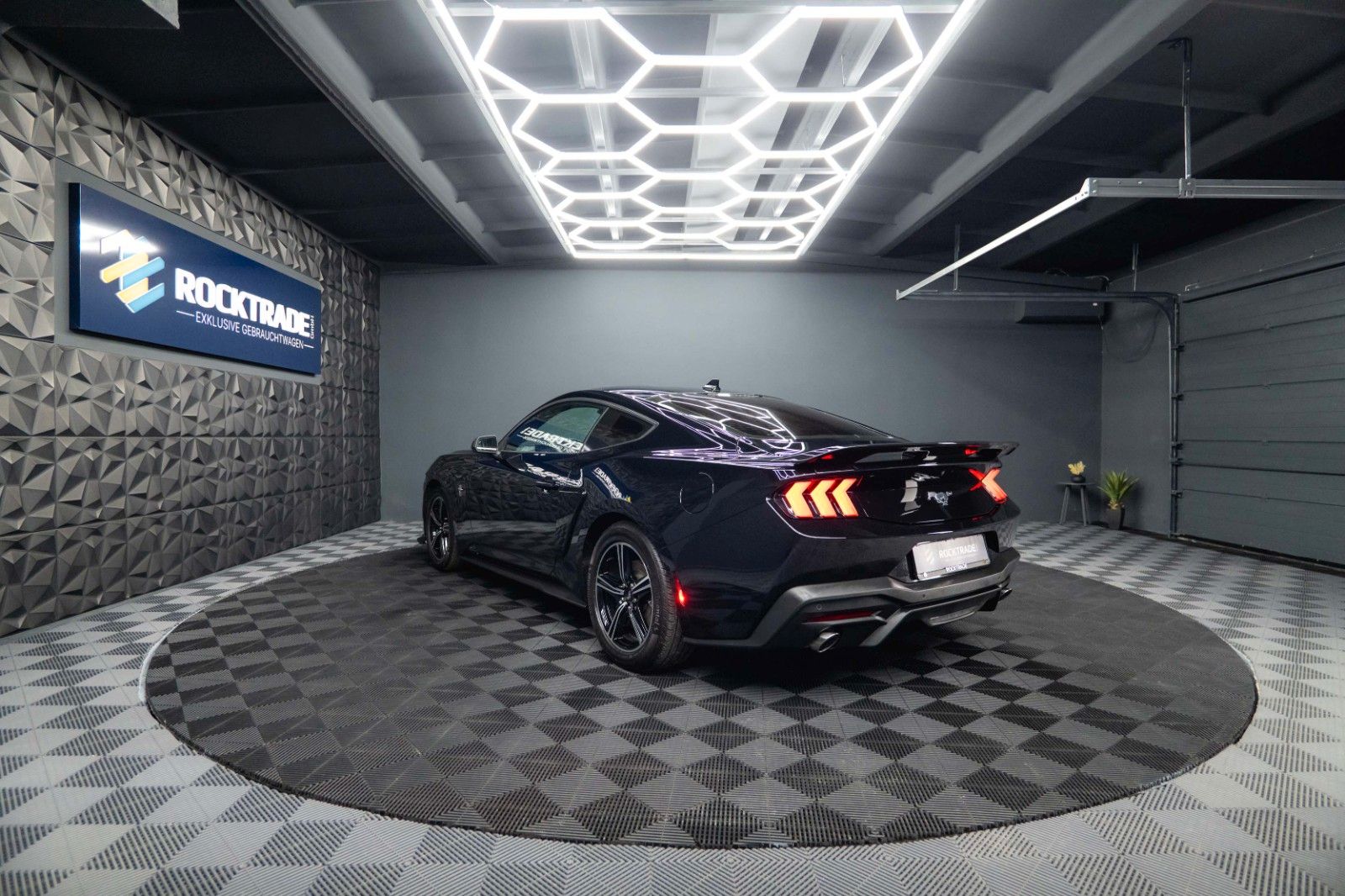 Fahrzeugabbildung Ford Mustang GT Coupe DARK HORSE MY2024 LED 19%