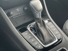 Fahrzeugabbildung Hyundai IONIQ 1.6 GDI Premium Hybrid *Totwinkel*ACC*LED*