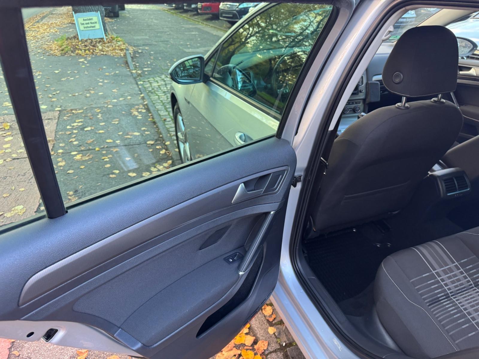Volkswagen Golf 2015 — photo 21