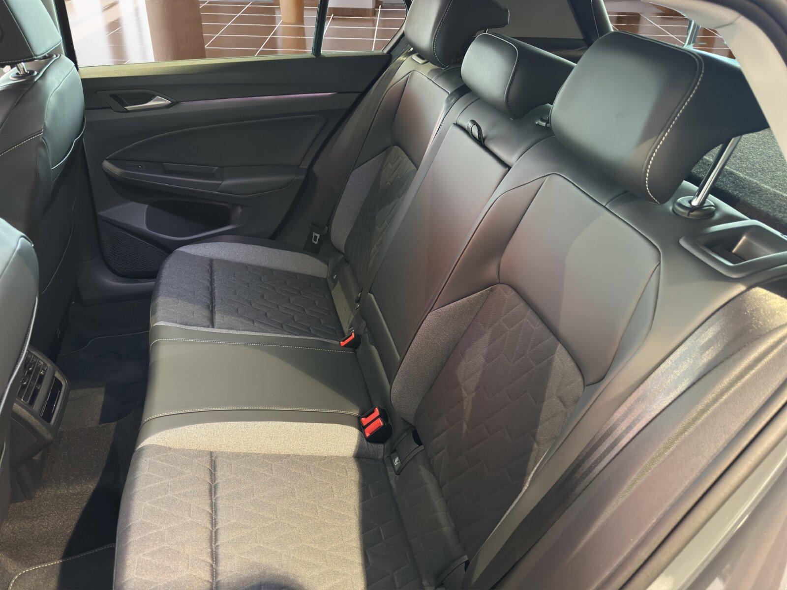 Volkswagen Golf VIII 1.5 eTSI DSG Goal GJR ACC AHK Pano, миниатюра 24