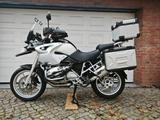 BMW R 1200 GS mit Seitenkoffer und Top-Case - BMW 2007 R 1200 GS