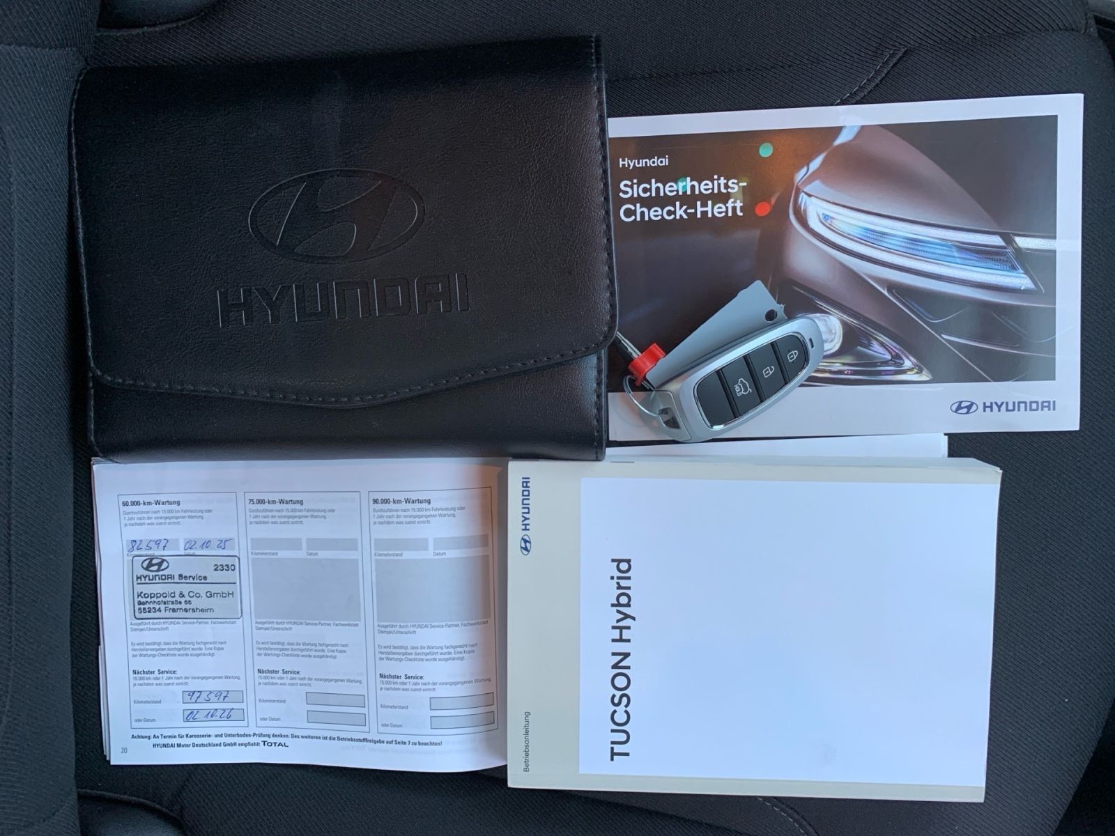 Fahrzeugabbildung Hyundai TUCSON 1.6 T-GDI Trend Hybrid AHK Krell el.HK As