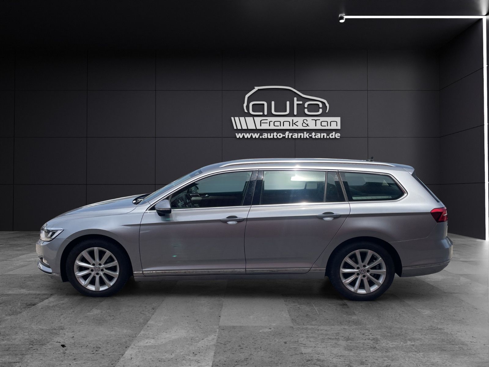 Fahrzeugabbildung Volkswagen Passat Variant Highline/1.Hand/Navi/Kamera/Shz