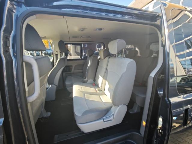 Hyundai H-1 HYUNDAI Family Automatik Navi 2.5 CRDI 170PS
