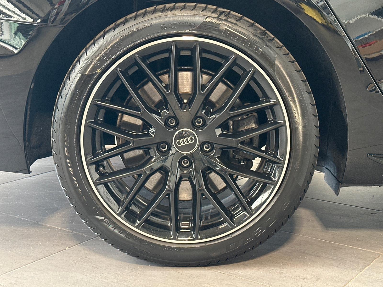 Audi A4 Avant 45 TFSI Quattro Advanced Black NAV+LED, миниатюра 3