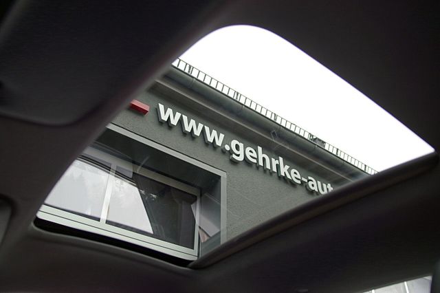 Porsche 992.2 4S*Schiebdach,Chrono,Sitzlüftung,BOSE,360°