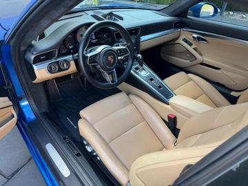 صورة 6 لـ 2017 Porsche 911 URMODELL