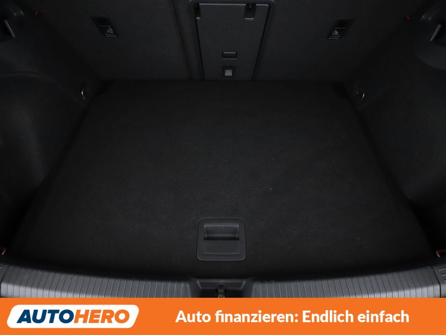 Volkswagen Golf VIII 2.0 TDI Style Aut.*NAVI*LED*ACC*STGHZ*, миниатюра 17