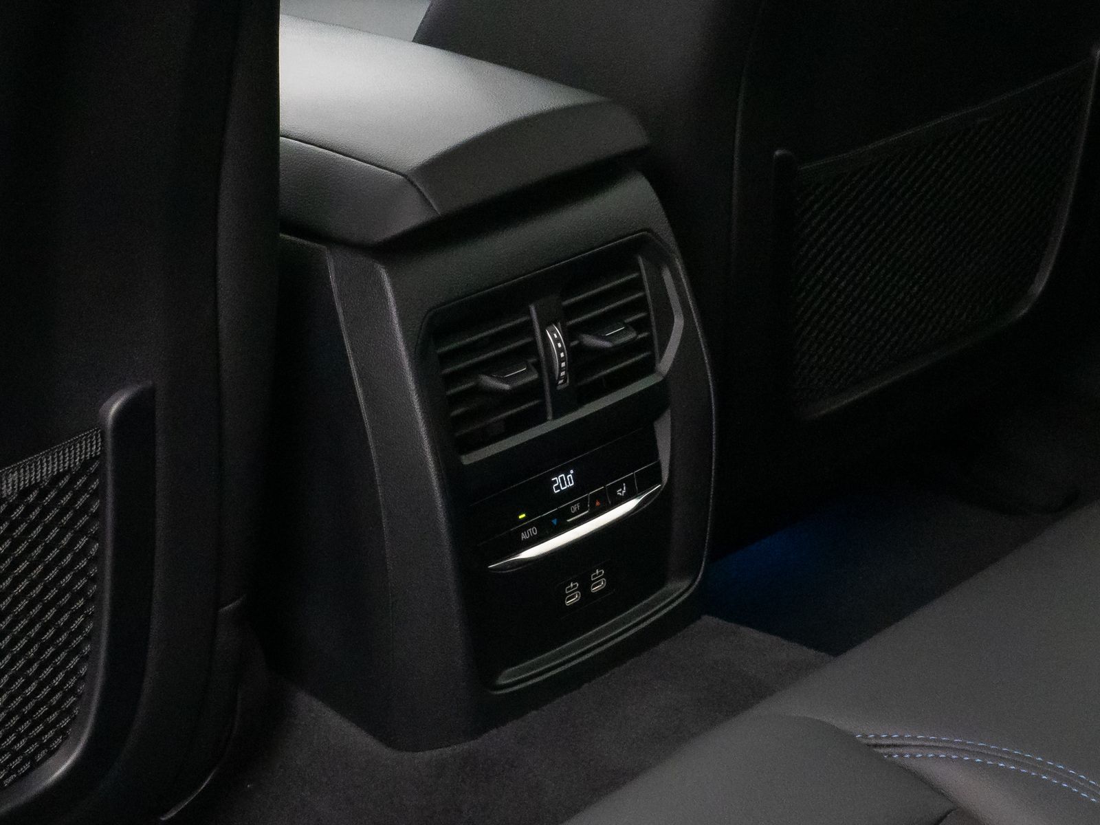 Fahrzeugabbildung BMW i4 eD40 M Sport Kamera DAB H/K Komfort 18Zoll