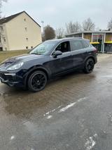 Porsche Cayenne Diesel  - blaue Porsche Cayenne