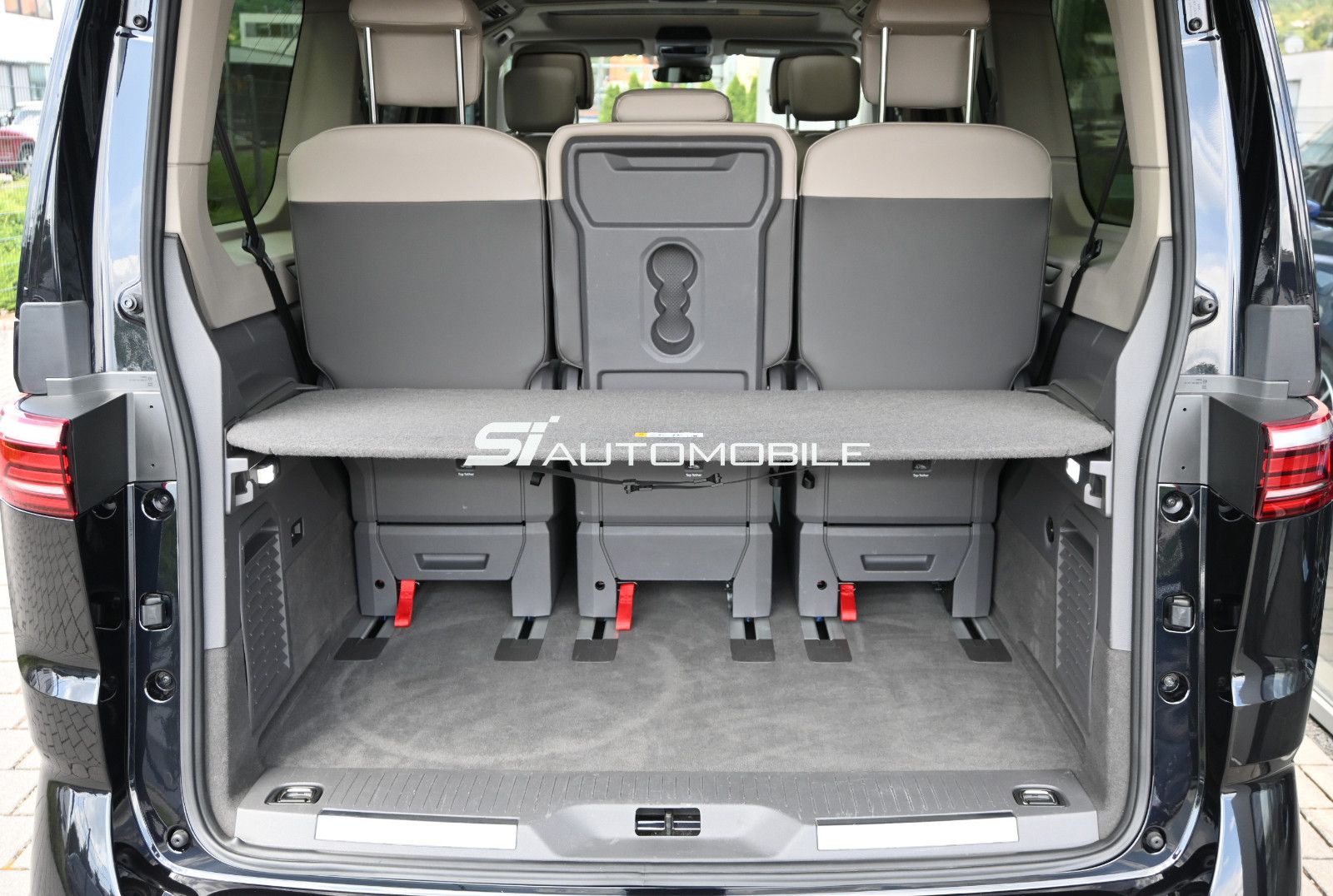 Fahrzeugabbildung Volkswagen T7 Multivan 2.0 TDI DSG Style Lang °UVP 82.348€°