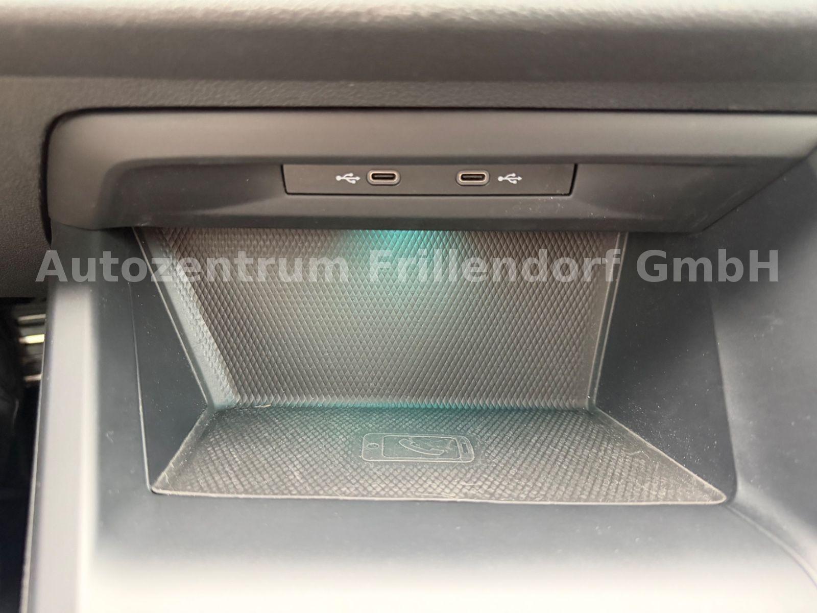 Volkswagen Golf VIII Lim. R-Line eTSI AUTOMATIK/LED/NAVI!!!, миниатюра 26