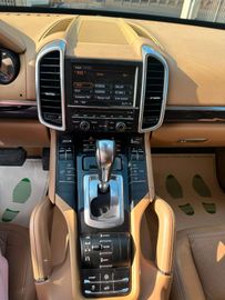 Porsche Cayenne - 10