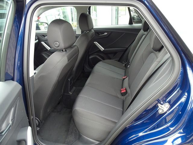 Q2 30 TFSI advanced / Komfort-Paket Plus