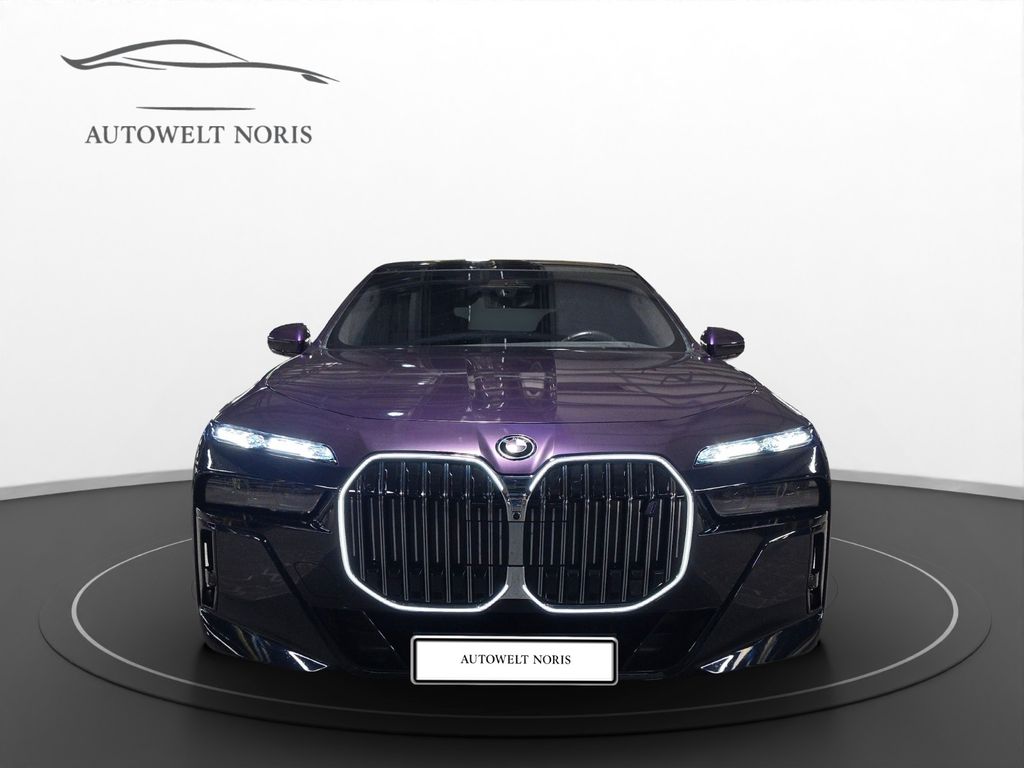 Image of BMW i7