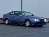 Mercedes-Benz CLK 320 ELEGANCE 1.Hand/Aut./Xenon/Bose/95.000km - Mercedes-Benz aus 2000: Coupé, Clk