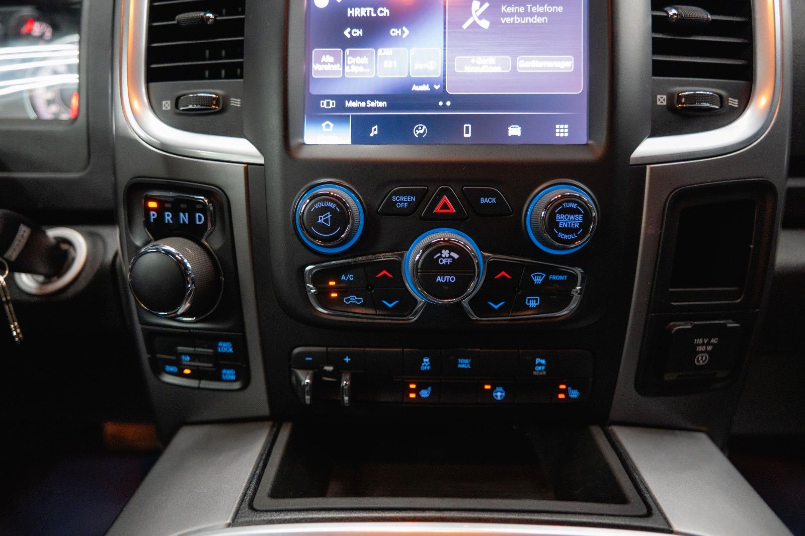 Fahrzeugabbildung Dodge RAM 5.7 V8 HEMI 4x4 OFFROAD Night-Paket *LED*AHK