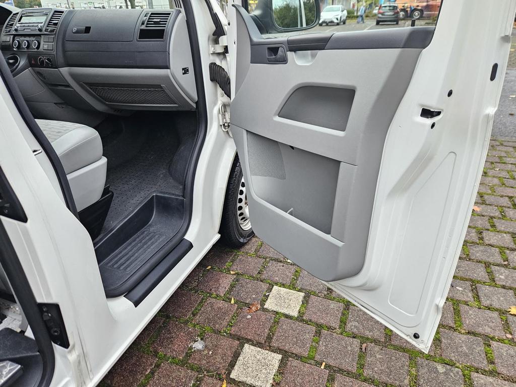 Volkswagen T5 Kombi