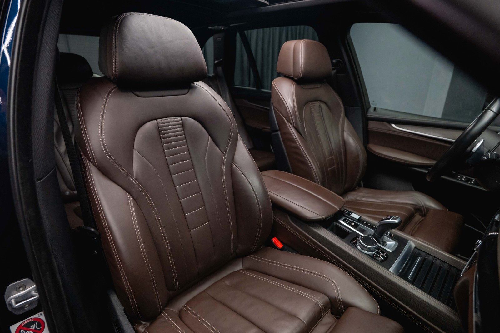 Fahrzeugabbildung BMW X5 M50d Performance *Pano*CarPlay*DAB*360°*  19%