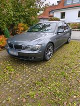 BMW e65 750i - BMW 750 aus 2005: 750i