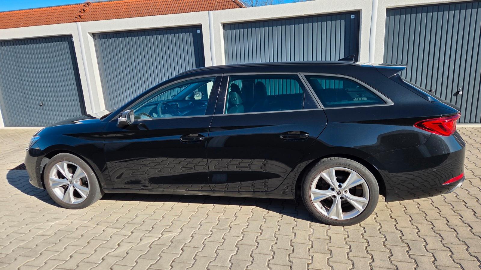 Seat Leon 1.5 Sportstourer FR UNFALLSCHADEN