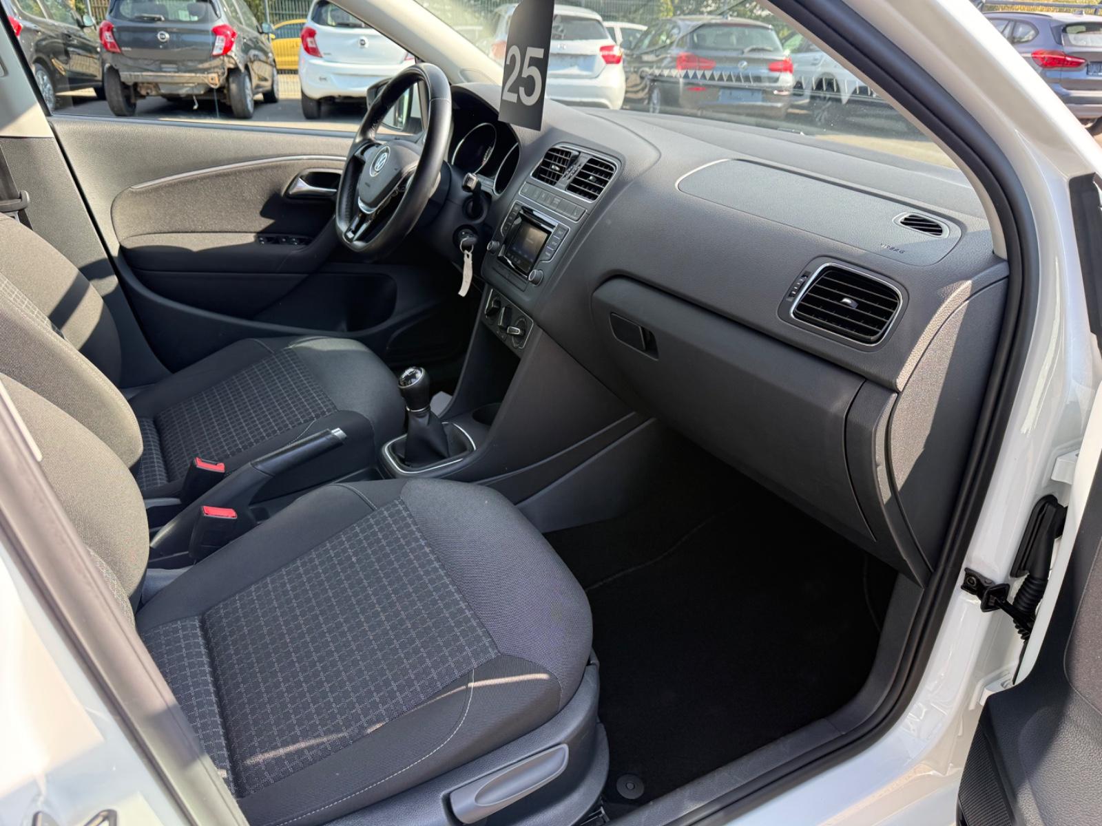 Volkswagen Polo V Comfort*KLIMA*SHZ*FSP*ALU*4SEASON*HU NEU*