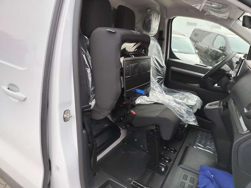 Peugeot Expert - Bild 8