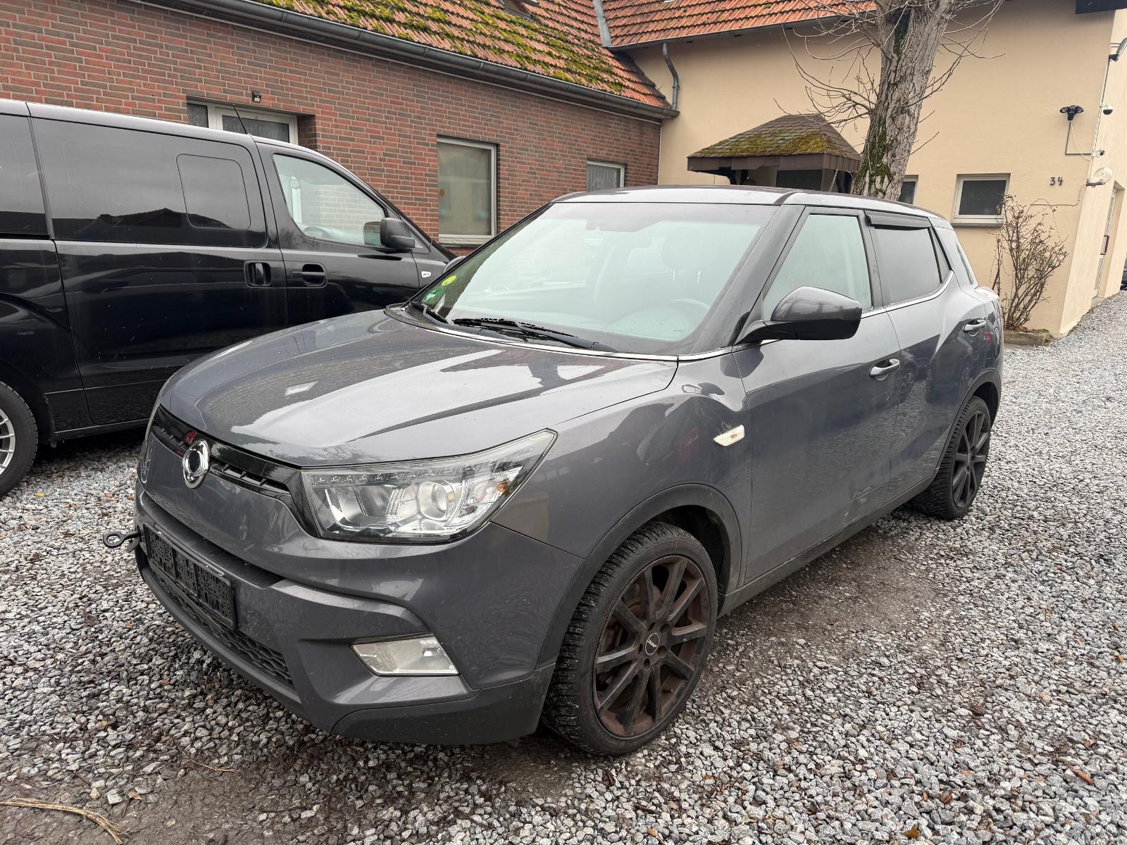 Ssangyong Tivoli 1.6 e-XDi 160 QUARTZ 2WD+Automatik+Navi+
