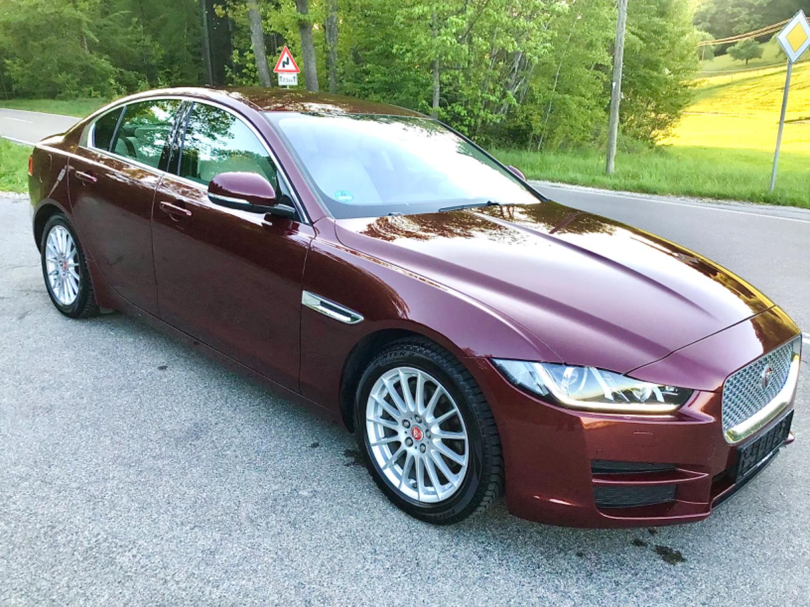Jaguar XE 2.0 d Portfolio-Mod.2016 / 1Hd.-Mega Ausstat!