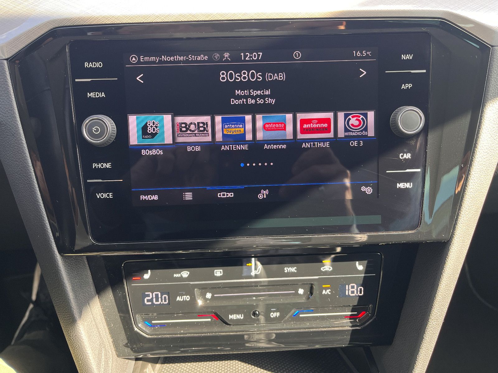 Fahrzeugabbildung Volkswagen Passat Variant Business 2.0 TDI DSG
