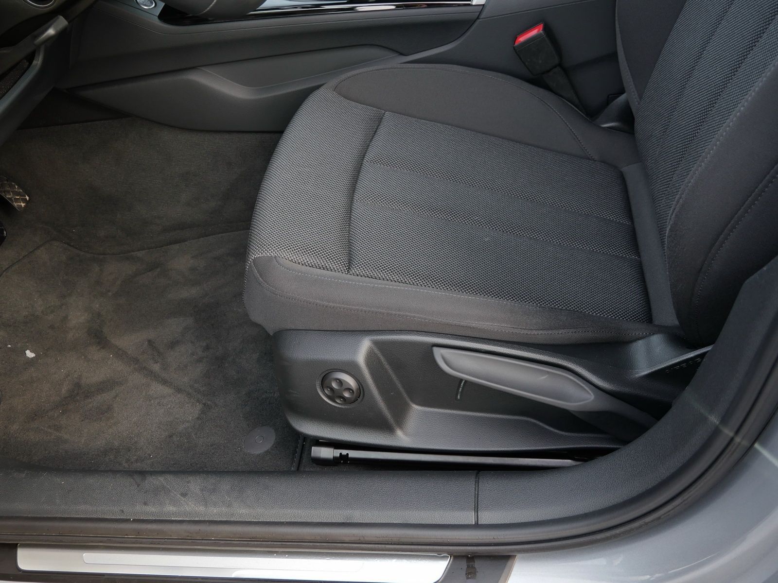 Audi A4 - Bild 22