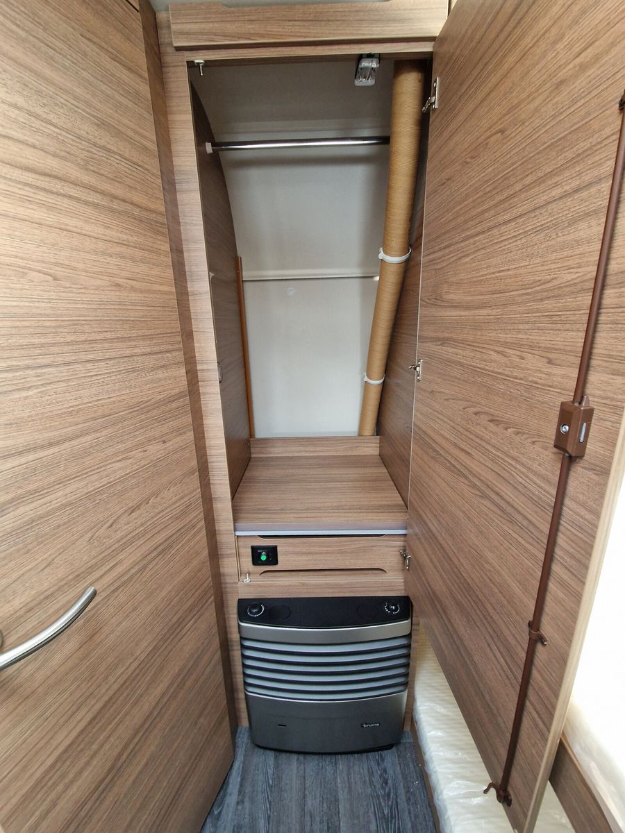 Fahrzeugabbildung Knaus Sport 580 QS 3er Stockbett, DuoControl, uvm...