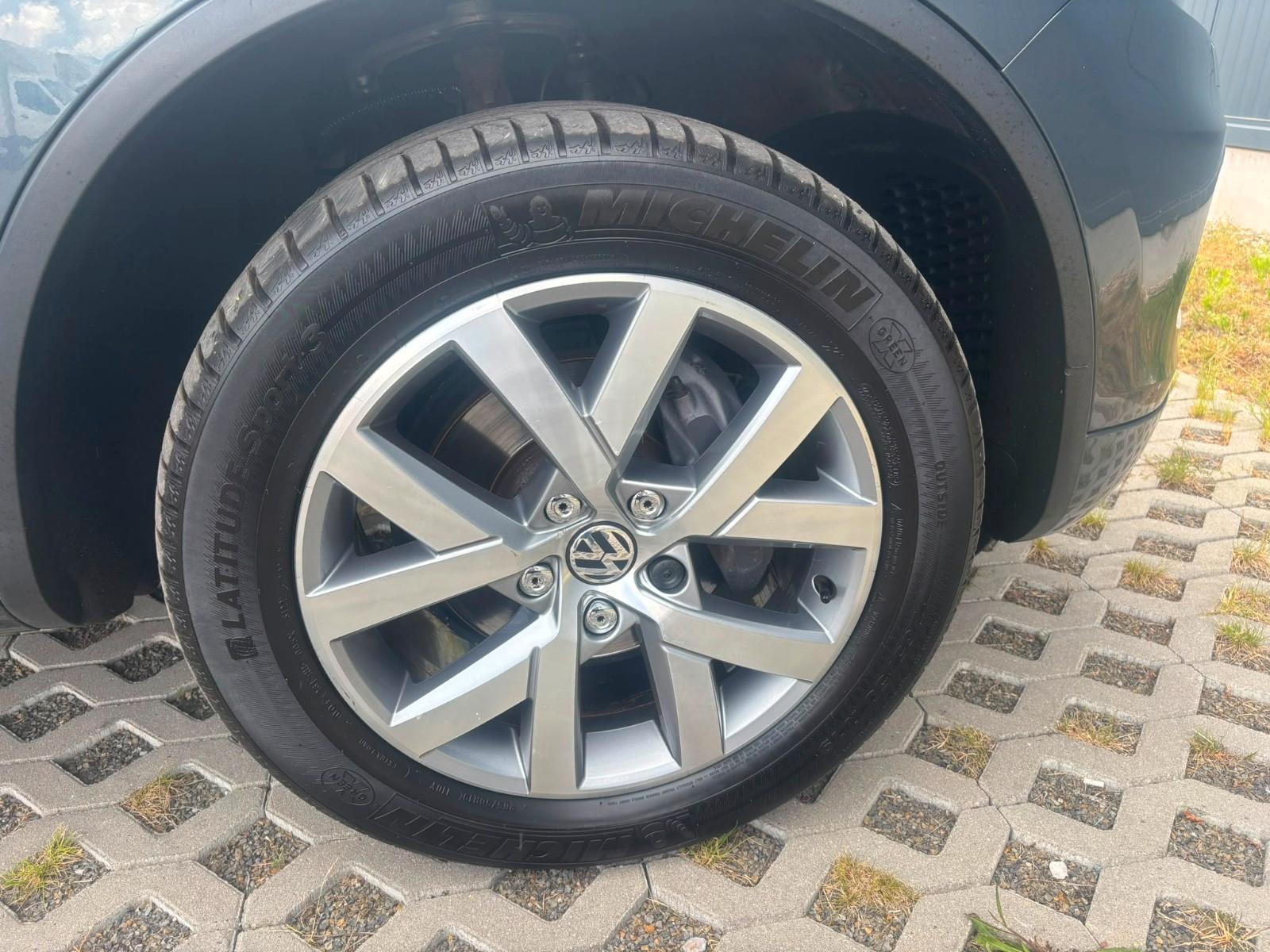VOLKSWAGEN TOUAR V6 TDI BMT EDITION 204ch - 4X4 - TOIT PANORAMIQUE - CUIR NAPPA - SIÈGES CHAUFFANTS - BI-XÉNON